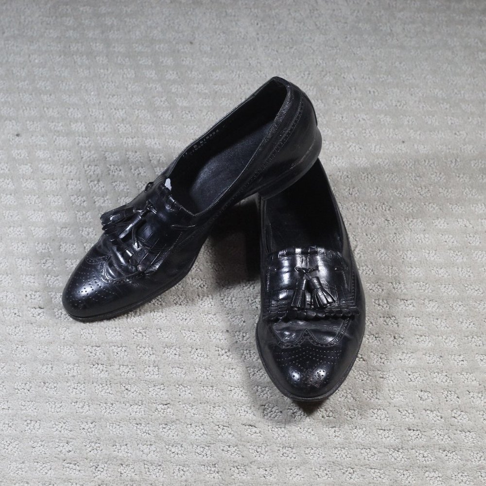 Florsheim Size 11 Black Wingtip Dress Shoes